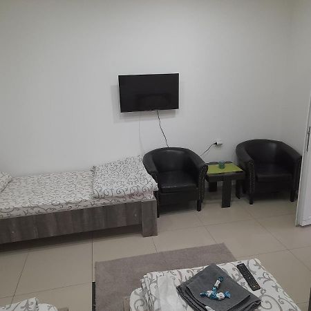 شقة Zaječar  في Apartman Mladenovic المظهر الخارجي الصورة