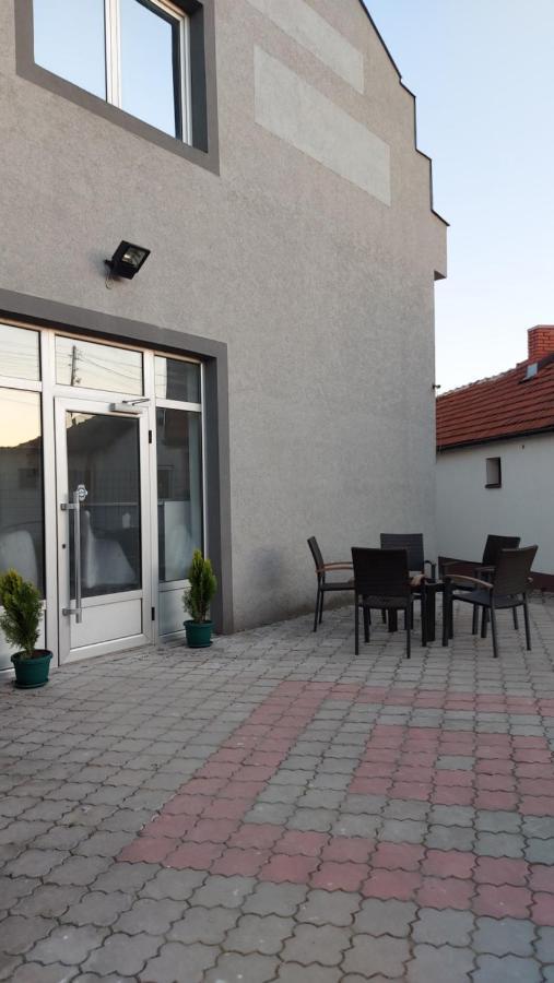 شقة Zaječar  في Apartman Mladenovic المظهر الخارجي الصورة